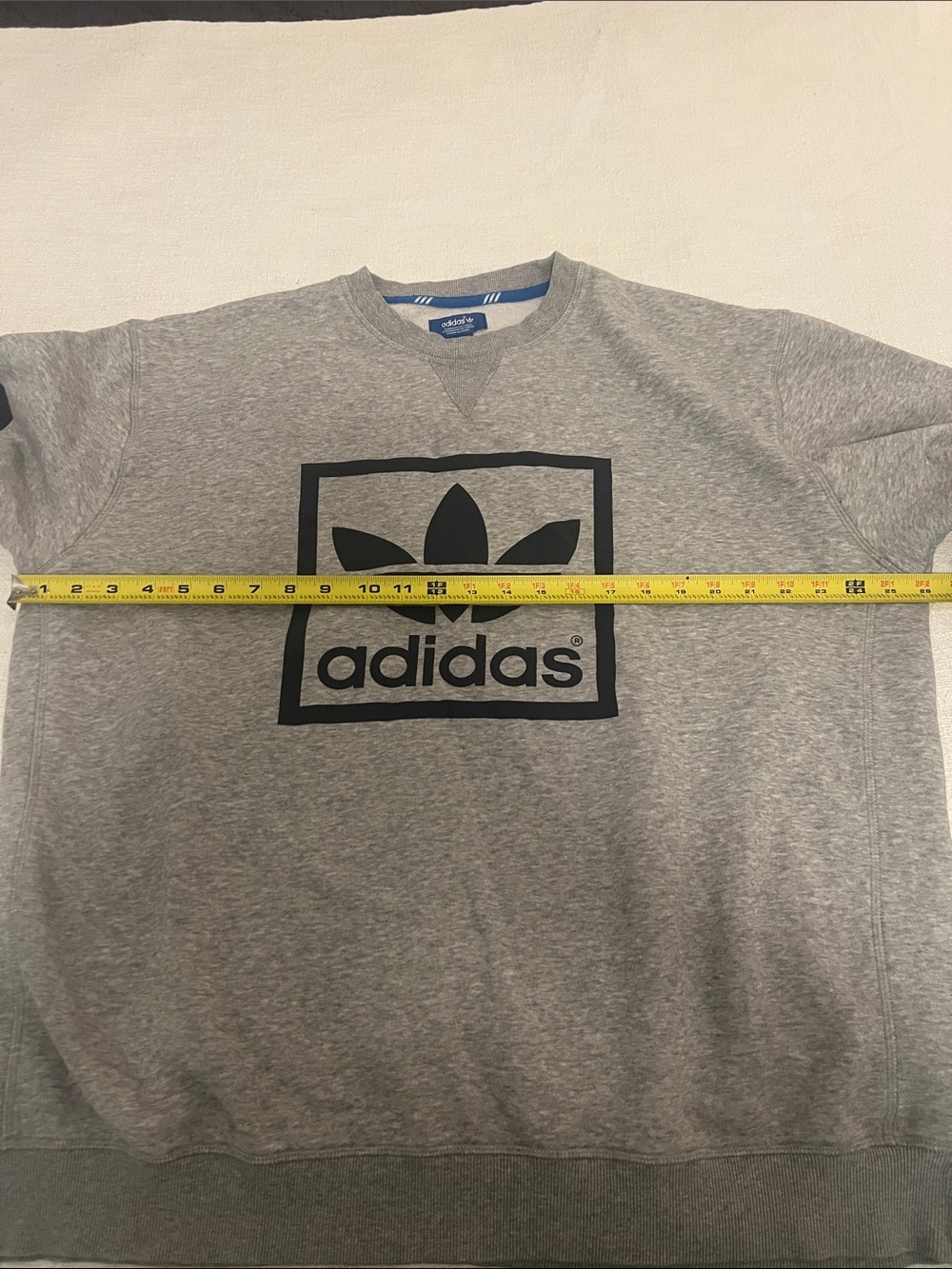 Adidas Men’s Originals Trefoil Box Logo Sweatshirt Sz XL - Picture 10 of 10
